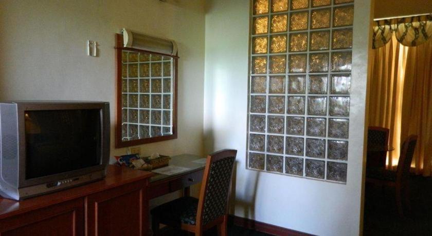 Dj Paradise Hotel Malolos Екстериор снимка